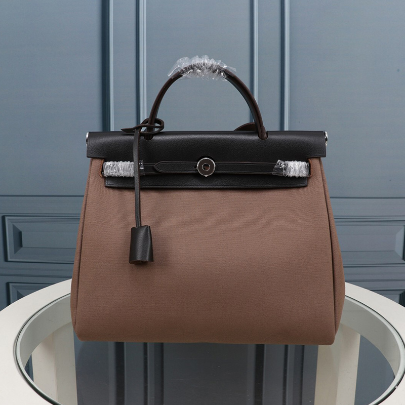 Designer H Tote bags Shoulder Women Fashion Handbag Flap crossbody Luxury leather purse Contrast color matching soft new Wallets very good workmanship 2023, Red
Designer H Tote bags Shoulder Women Fashion Handbag Flap crossbody Luxury leather purse Contrast color matching soft new Wallets very good workmanship 2023, Red
