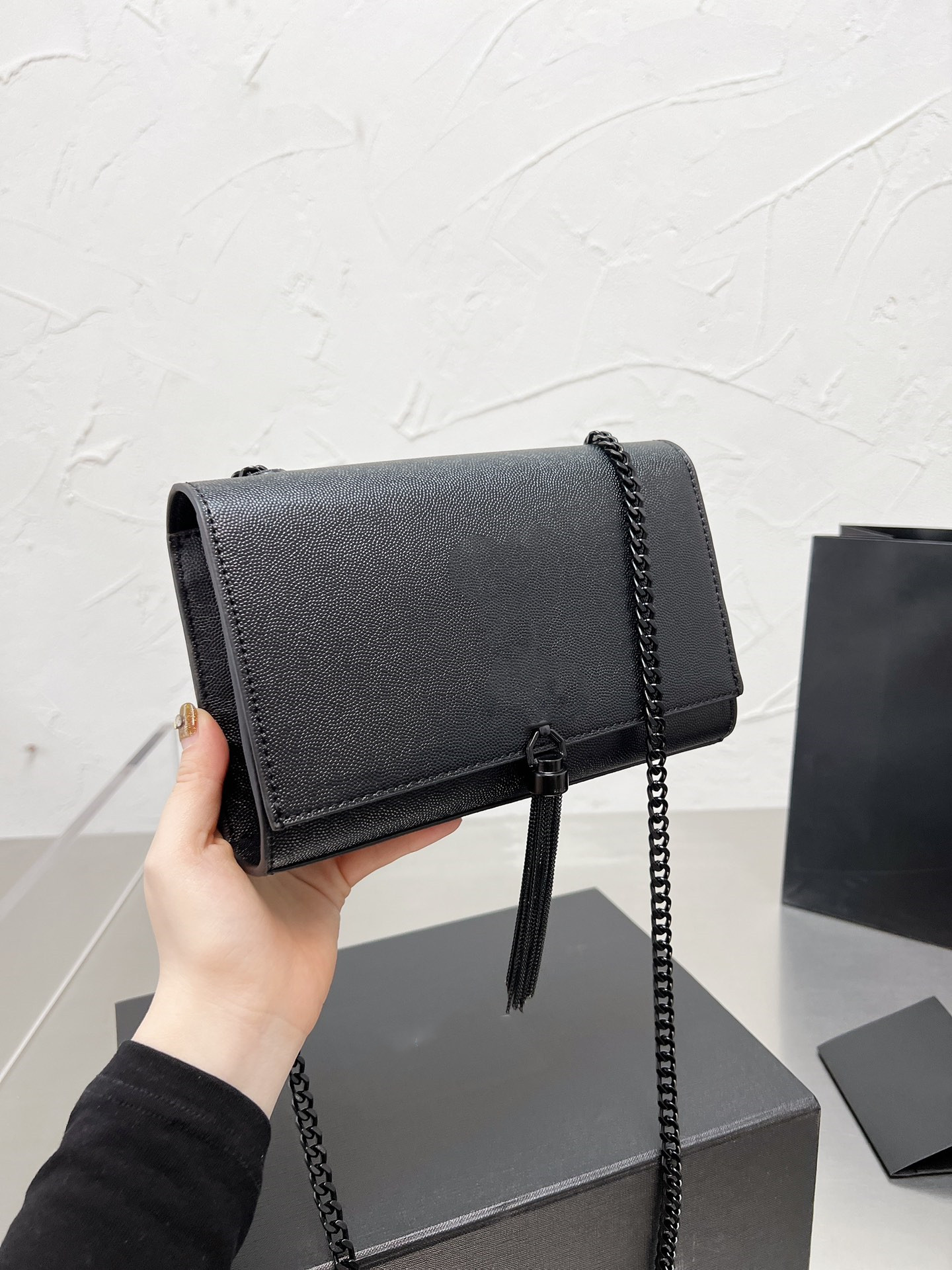 Handbags Men Leather TRIO Messenger Bags Luxury Shoulder Bag Make up Designer Handbag Tote Man's bag, #2
Handbags Men Leather TRIO Messenger Bags Luxury Shoulder Bag Make up Designer Handbag Tote Man's bag, #2