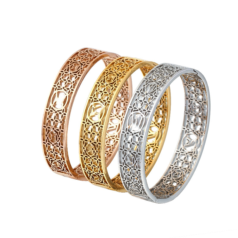 Classic L Bracelet Designer Bangle Luxury Brand Enamel Bracelet 18K Gold for Men Women Birthday Mother' Day Jewelry Holiday Gifts
Classic L Bracelet Designer Bangle Luxury Brand Enamel Bracelet 18K Gold for Men Women Birthday Mother' Day Jewelry Holiday Gifts