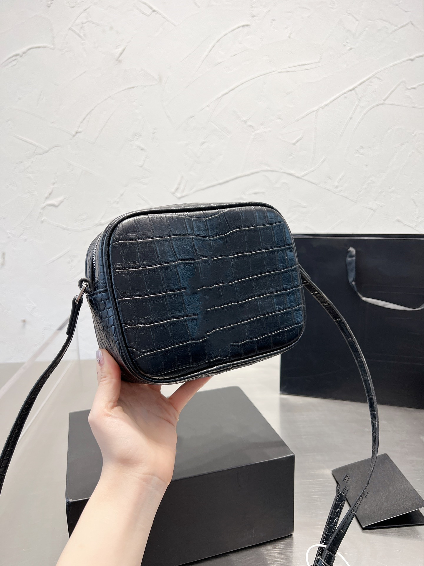 Handbags Designer Bags Genuine Leather Shoulder Bags letters-patterns tassel Wallets Women Handbag Fashion Crossbody Bag, #1 
Handbags Designer Bags Genuine Leather Shoulder Bags letters-patterns tassel Wallets Women Handbag Fashion Crossbody Bag, #1