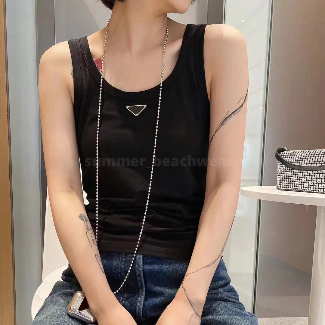 Women Knits Tee Sport Vest Metal Badge Designer Vests Knitted Tank Top Summer Breathable Yoga Tops, White
Women Knits Tee Sport Vest Metal Badge Designer Vests Knitted Tank Top Summer Breathable Yoga Tops, White
