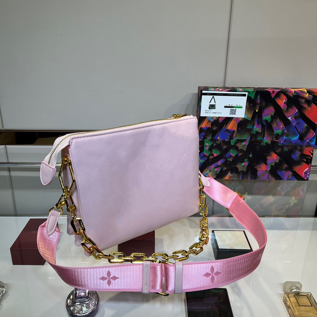 luxurys Fashion COUSSIN women designers bag genuine calf leather embossed Chain bag biack carry Purse clutch crossbody handbag pink shouler bag 2023, White gold chain
luxurys Fashion COUSSIN women designers bag genuine calf leather embossed Chain bag biack carry Purse clutch crossbody handbag pink shouler bag 2023, White gold chain