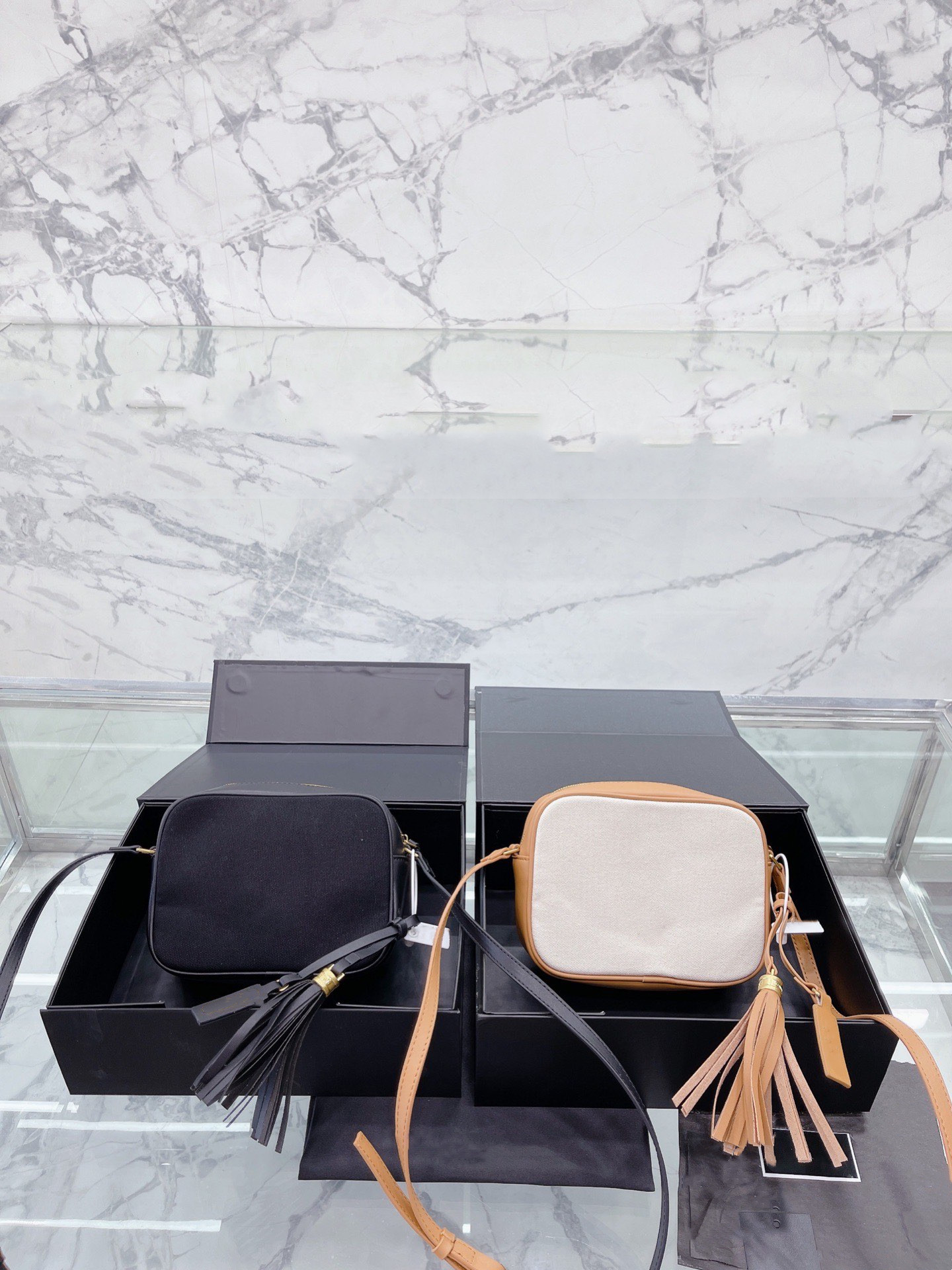Shoulder Bags Shopping Totes Designer Handbags Lady Reteo Purse Women Crossbody Bag Canvas Real Cowhide, #2
Shoulder Bags Shopping Totes Designer Handbags Lady Reteo Purse Women Crossbody Bag Canvas Real Cowhide, #2