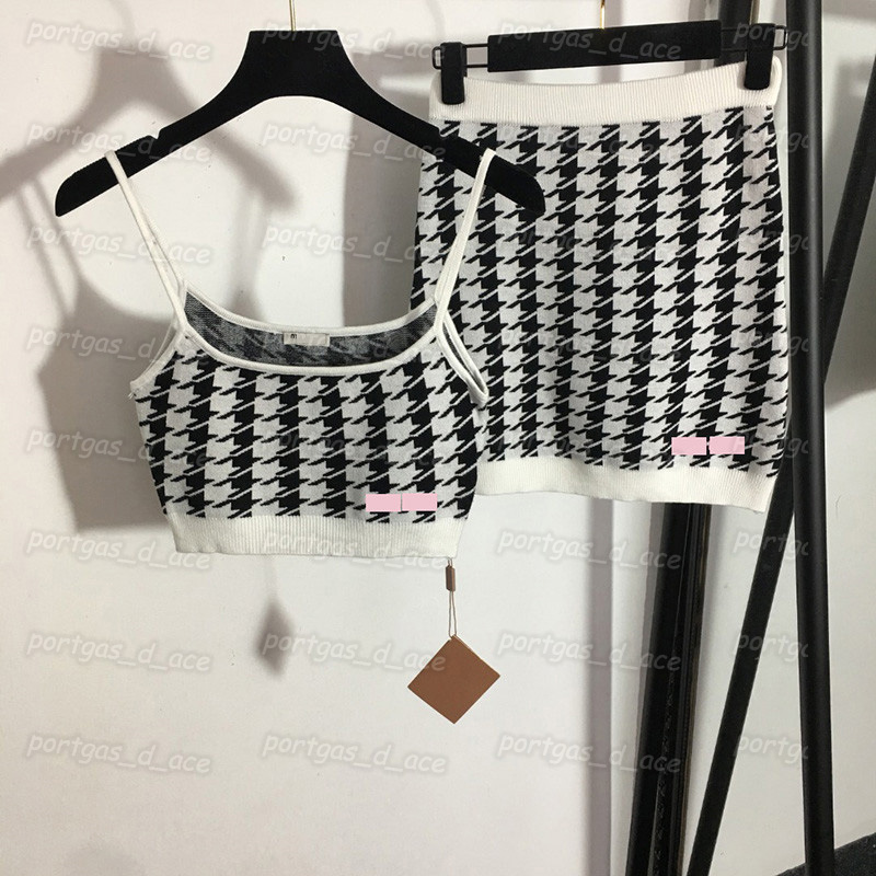 Vintage Houndstooth Camis Skirts Letters Women Knitted Dress Sexy Sling Sleeveless Tops, Pink with label #20224566
Vintage Houndstooth Camis Skirts Letters Women Knitted Dress Sexy Sling Sleeveless Tops, Pink with label #20224566