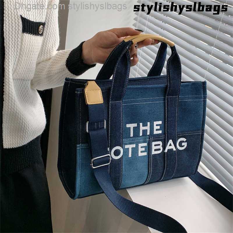 Shoulder Bags Fashion Patchwork Denim Tote Bag Designer Letters Women Handbags Luxury Shoulder Crossbody Bags Casaul Big Shopper Purses 2022 011123H, Blue small
Shoulder Bags Fashion Patchwork Denim Tote Bag Designer Letters Women Handbags Luxury Shoulder Crossbody Bags Casaul Big Shopper Purses 2022 011123H, Blue small