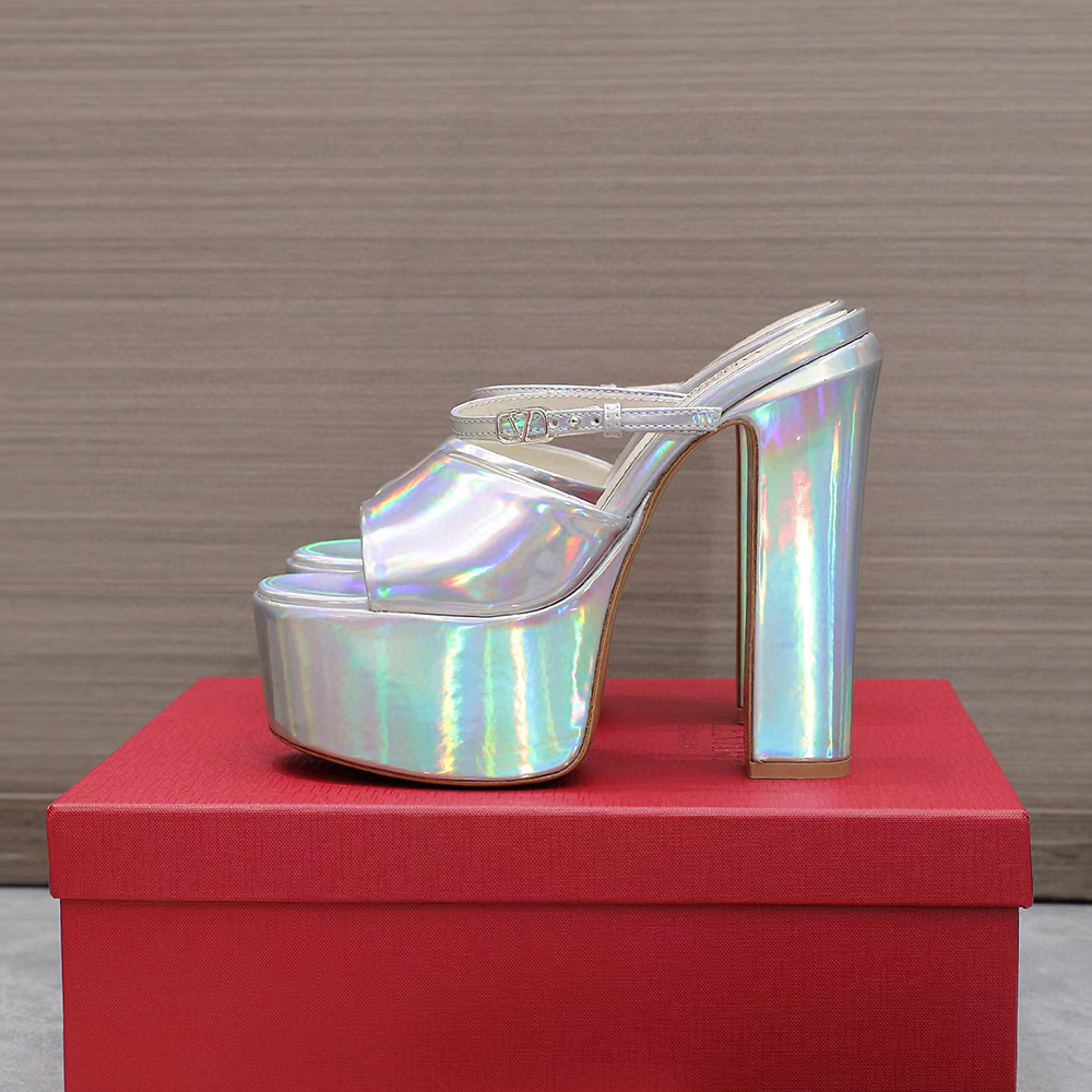 platform High Heeled Slippers pumps Silver Phantom patent leather chunky heels block Heel155mm ilver Illusory color round toe Women Luxury Designers dress shoe, Light tan
platform High Heeled Slippers pumps Silver Phantom patent leather chunky heels block Heel155mm ilver Illusory color round toe Women Luxury Designers dress shoe, Light tan