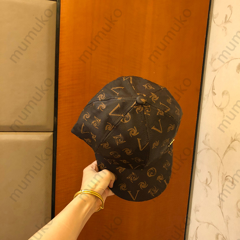 Fashion Leather Baseball Hat Designer Ball Caps For Men Luxury Brand Old Flowers Pattern Cap Waterproof Casquette Cowskin Sport V Hats 2023, Black
Fashion Leather Baseball Hat Designer Ball Caps For Men Luxury Brand Old Flowers Pattern Cap Waterproof Casquette Cowskin Sport V Hats 2023, Black