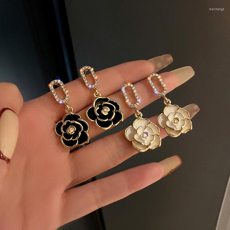 Dangle Earrings Classic Black White Camellia Drop Rhinestones Luxury Women Party Delicate Jewelry Custom Elegant Gift Friend Wholesale
Dangle Earrings Classic Black White Camellia Drop Rhinestones Luxury Women Party Delicate Jewelry Custom Elegant Gift Friend Wholesale