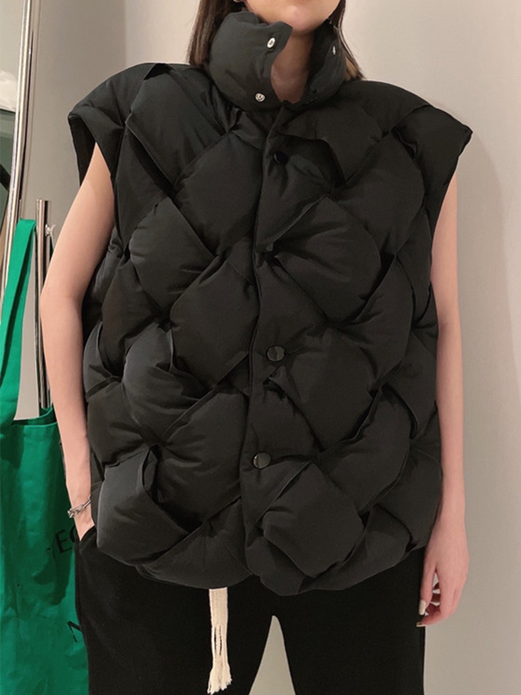 Women's Vests Lagabogy Top Quality Winter Women High Street Knitted 90% White Duck Down Sleeveless Vest Female Loose Warm Puffer Jacket 230111