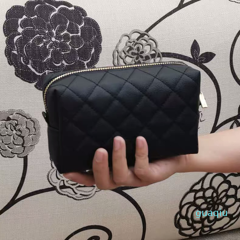 Fashion black diamond makeup bag Classic quilted black color cosmetic case vintage party makeup organizer bag clutch bag