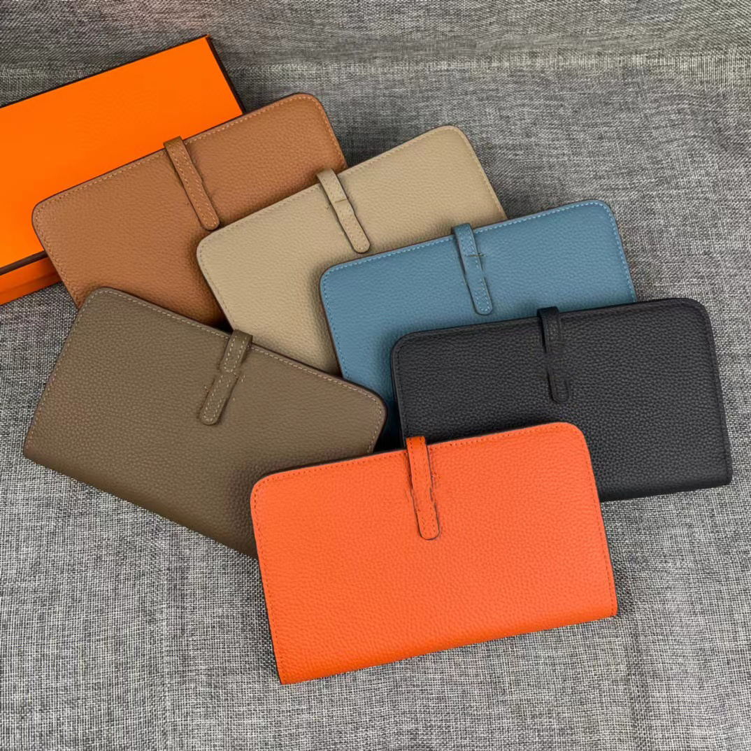 Bearn Wallets Famous Purses Women Wallet Designer Flap Handbags Ladies Coin Purse Luxury Epsom Clutch Casual Totes Bags Fashion Bag Classic Cardholder
Bearn Wallets Famous Purses Women Wallet Designer Flap Handbags Ladies Coin Purse Luxury Epsom Clutch Casual Totes Bags Fashion Bag Classic Cardholder