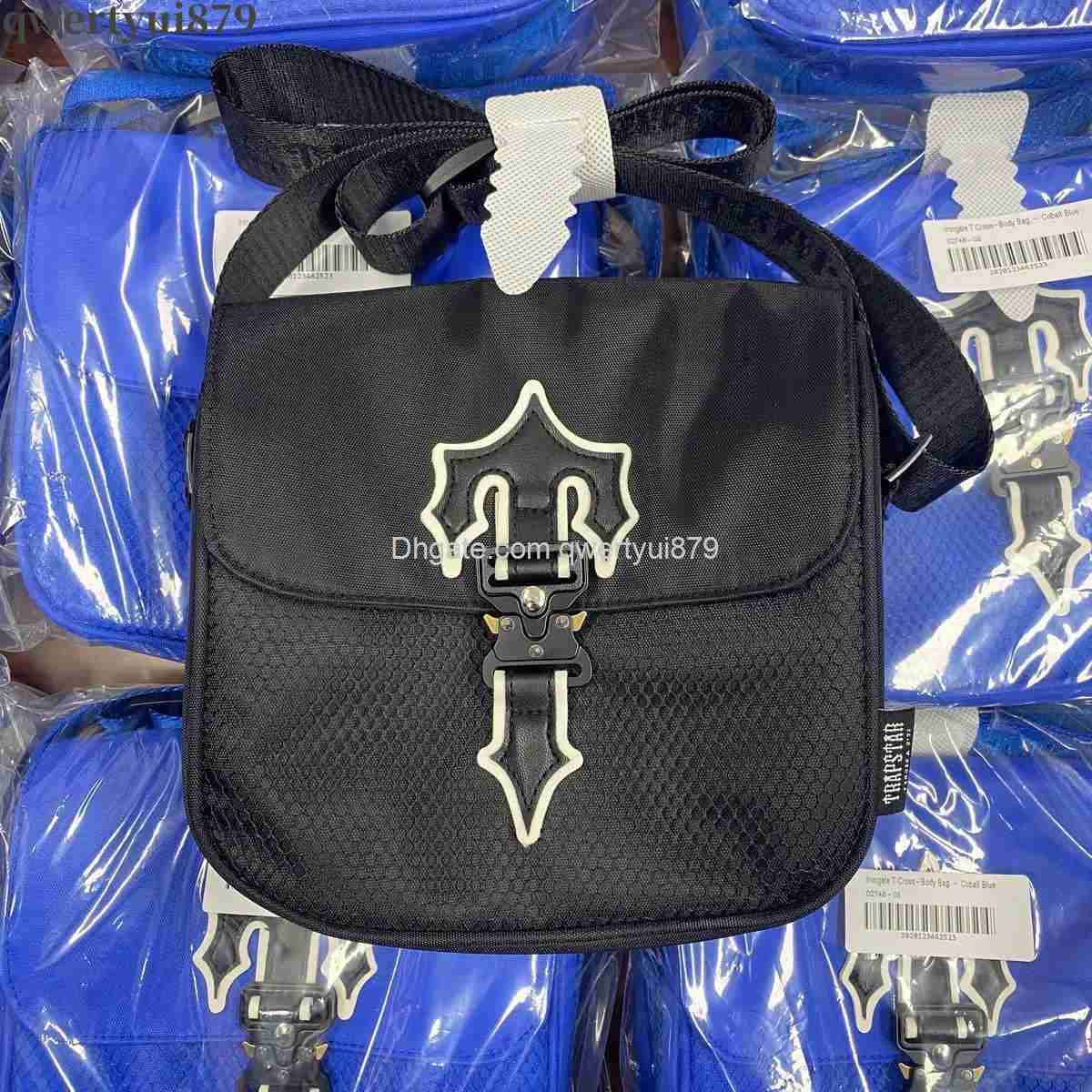 Shoulder Bags Woman Trapstar messenger nylon Crossbody Bag womens mens Rapper UK HOT Trapstars IRONGATE COBRA T Luxury Designer Handbag Shoulder clutch 011123H, Blue
Shoulder Bags Woman Trapstar messenger nylon Crossbody Bag womens mens Rapper UK HOT Trapstars IRONGATE COBRA T Luxury Designer Handbag Shoulder clutch 011123H, Blue