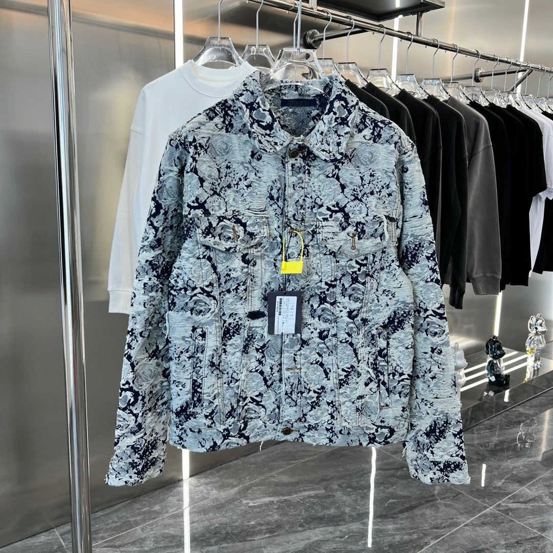 High version mens denim jacket classic Jacquard Embroidery cardigan coat v designer jackets men women baseball Jacket, Creamy-white
High version mens denim jacket classic Jacquard Embroidery cardigan coat v designer jackets men women baseball Jacket, Creamy-white