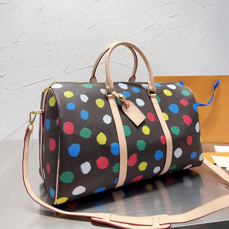 Airport Travel Bag Larges capacity Shopping Duffel Bags Big Handbags Crossbody Handbag purse Shoulder New style Hot sell Fashion letter Removable strap