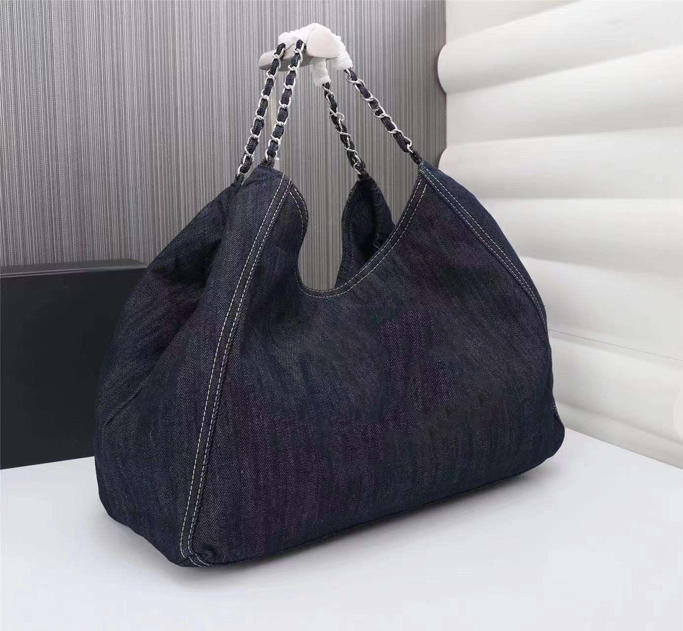 women shoulder bag lambskin cloudbag versatile large capacity light weight cross body chain loulou bags, #1
women shoulder bag lambskin cloudbag versatile large capacity light weight cross body chain loulou bags, #1