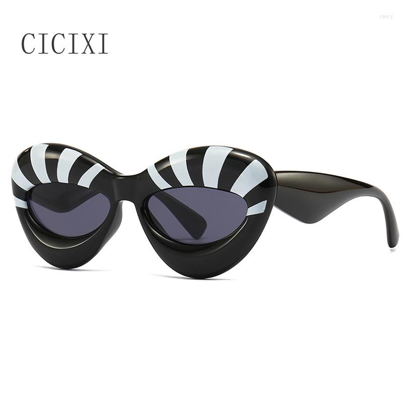 Sunglasses CICIXI Retro Black White Stripe Cat Eye Women Men Fashion Brand Designer Oval Lens Candy Color Shades Sun Glasses
Sunglasses CICIXI Retro Black White Stripe Cat Eye Women Men Fashion Brand Designer Oval Lens Candy Color Shades Sun Glasses