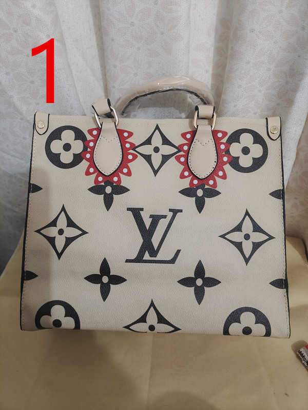 WALLET LOUIS GUCCI LV YSL LOUISE VUITON LVS VUITTON WOMEN BAG Designers Bags handbag crossbody shoulder lady metal letter solid leather handbags style B12
WALLET LOUIS GUCCI LV YSL LOUISE VUITON LVS VUITTON WOMEN BAG Designers Bags handbag crossbody shoulder lady metal letter solid leather handbags style B12
