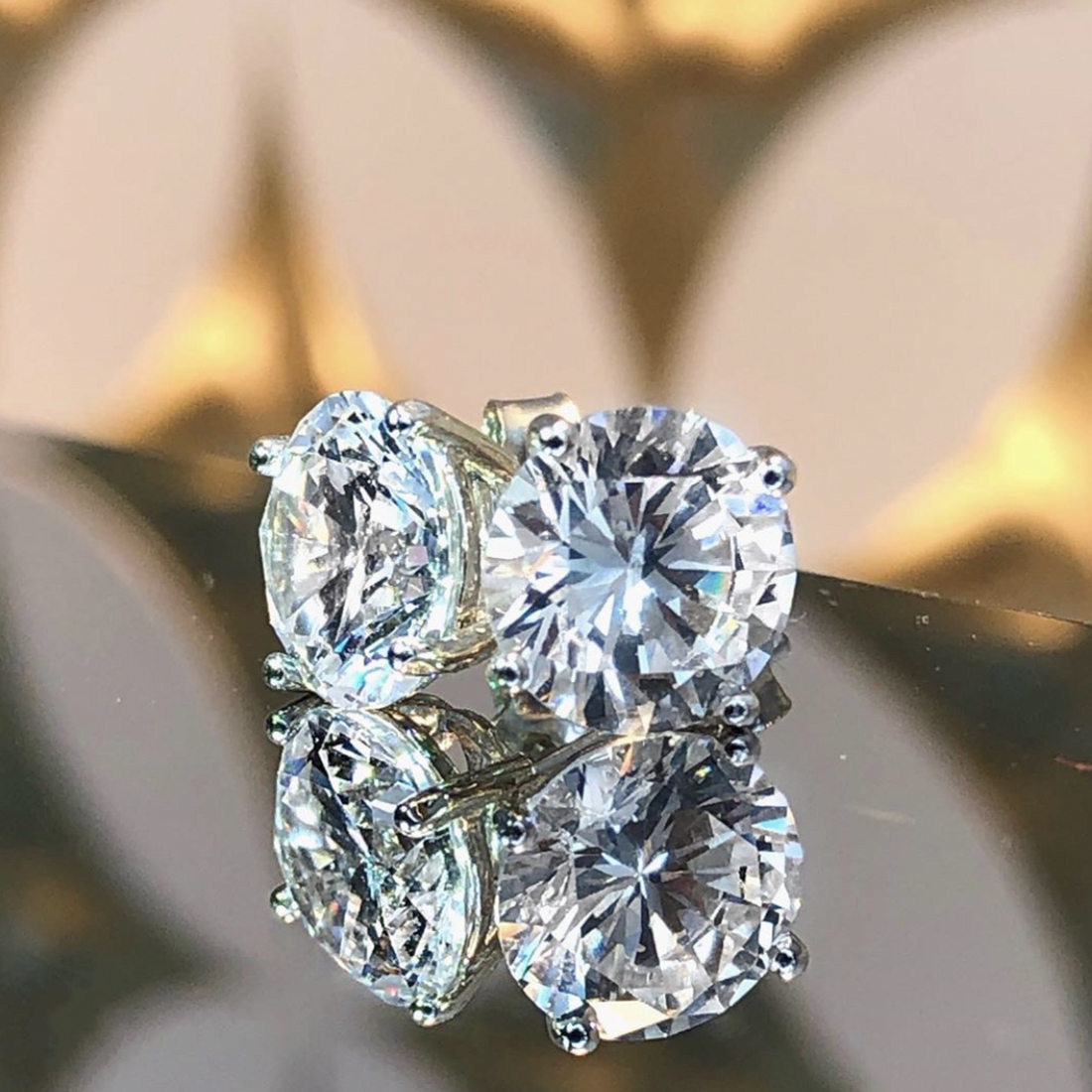 Real 925 Sterling Silver Stud Earrings Classic 6-8mm Round Simulated Diamond Earrings for Women Wedding Gemstone Jewelry female Men