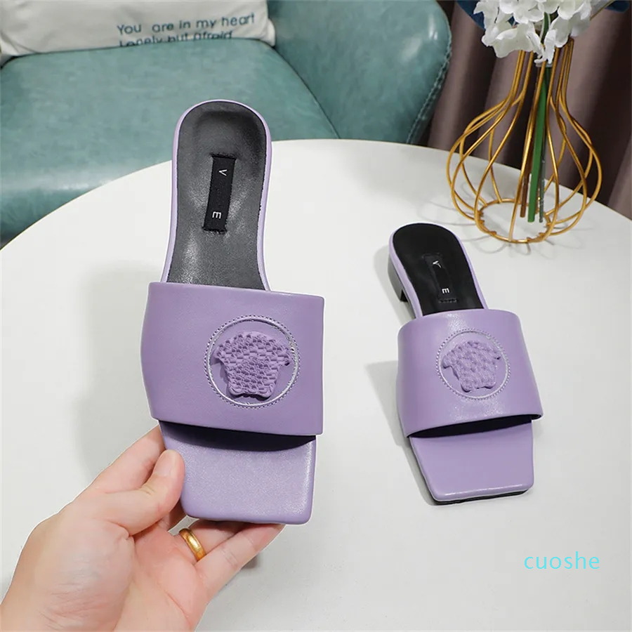Good Quality Designer Womens V Sandal Fashion Womens Leather Flat Heel Slippers Low Heel Luxury Designer Cowhide Shoes Flat Slides Rayshoes, Ve1
Good Quality Designer Womens V Sandal Fashion Womens Leather Flat Heel Slippers Low Heel Luxury Designer Cowhide Shoes Flat Slides Rayshoes, Ve1
