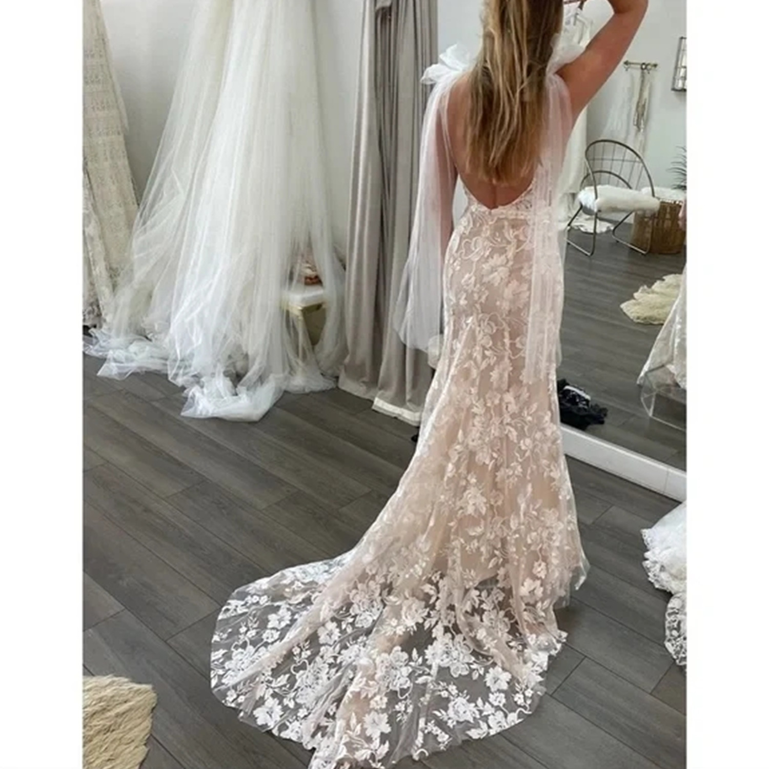 Boho Bridal Gowns Lace Applique V-Neck A-line Floral Wedding Dress Sweep Train Plus Size Custom Made