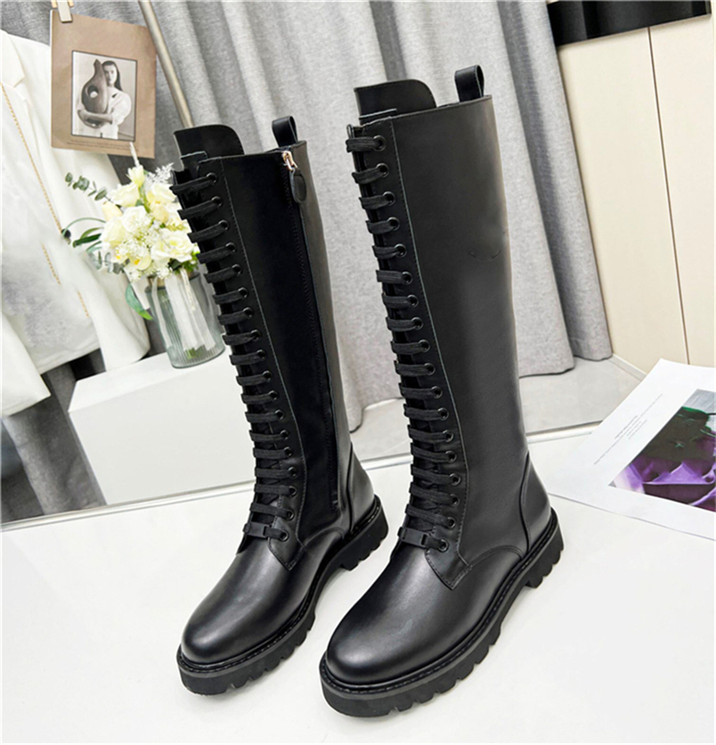 Luxury Designer Territory Flat High Ranger Boots Iconic Branded Women Ankle Boot Laureate Platform Desert Calfskin Chunky Martin Winter Sneakers With Original Box, 10
Luxury Designer Territory Flat High Ranger Boots Iconic Branded Women Ankle Boot Laureate Platform Desert Calfskin Chunky Martin Winter Sneakers With Original Box, 10