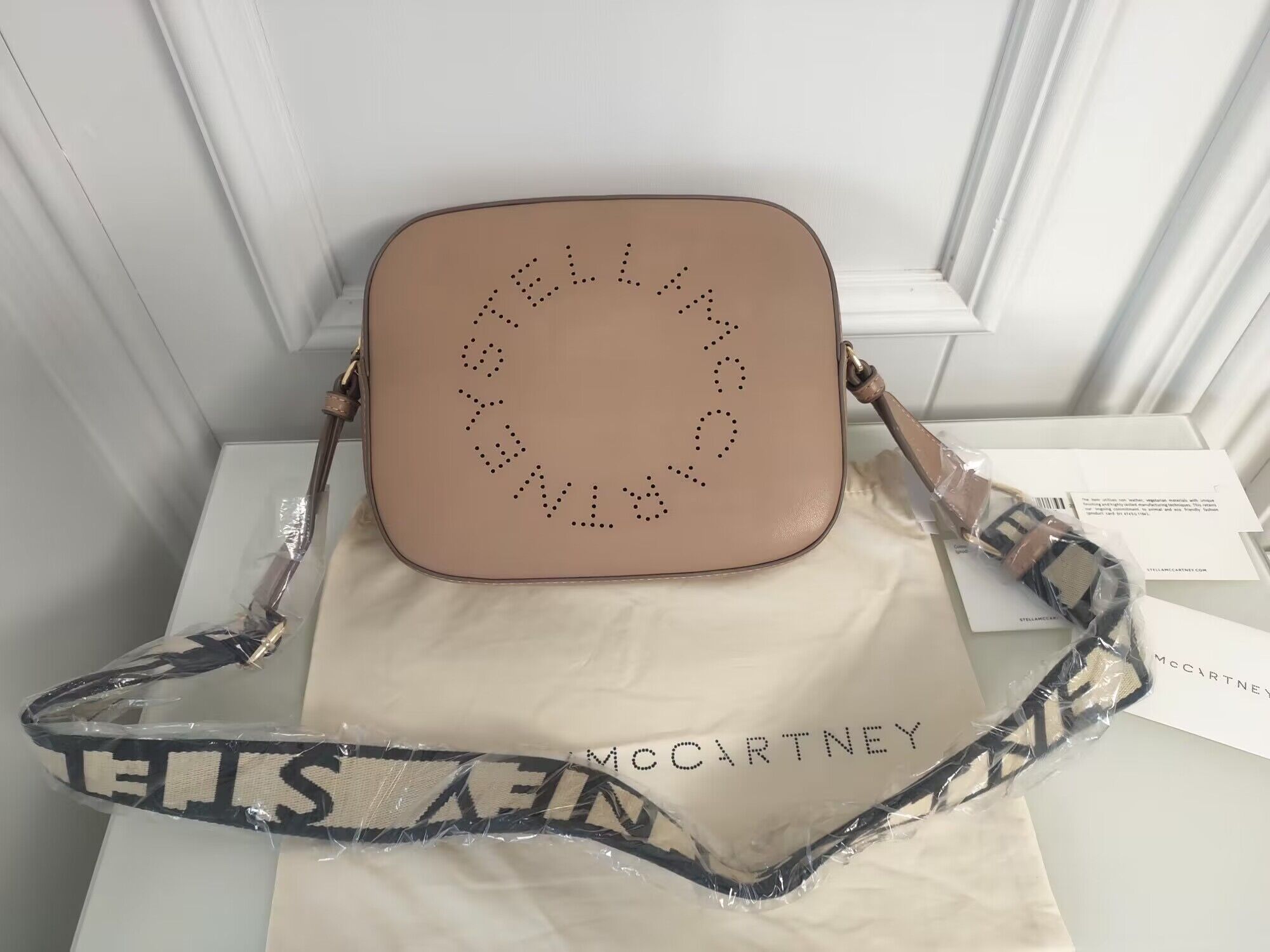 Designer Handbags Stella Mccartney Women Fashion Camera Bag Strap Shoulder bags High Quality Real Leather Handbag
Designer Handbags Stella Mccartney Women Fashion Camera Bag Strap Shoulder bags High Quality Real Leather Handbag