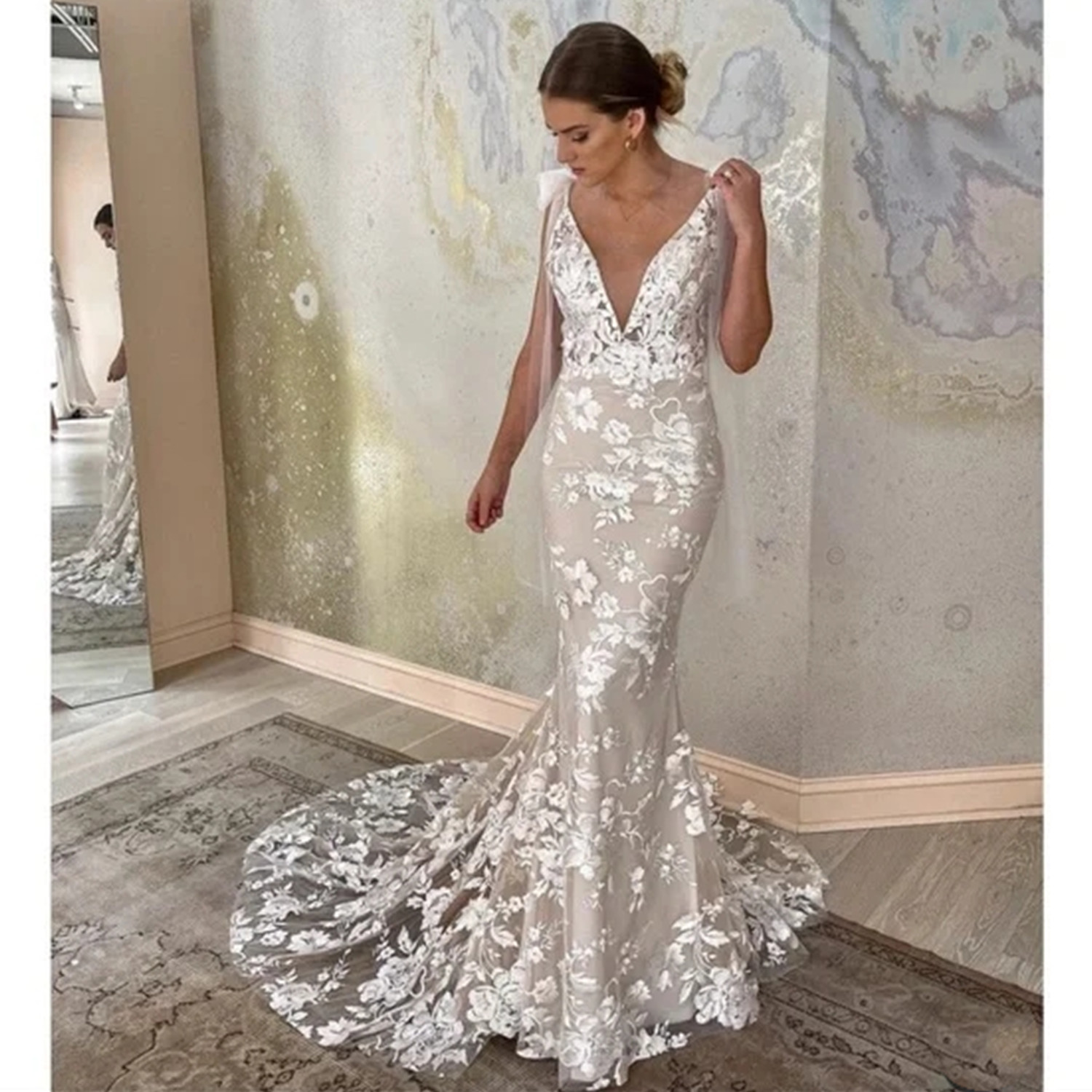 Boho Bridal Gowns Lace Applique V-Neck A-line Floral Wedding Dress Sweep Train Plus Size Custom Made