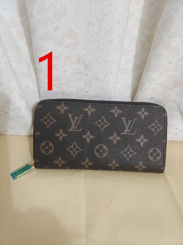WALLET LOUIS GUCCI LV YSL LOUISE VUITON LVS VUITTON WOMEN BAG Designers Handbags Fashion CrossBody Shoulder Handbag purse pocket Messenger B5
WALLET LOUIS GUCCI LV YSL LOUISE VUITON LVS VUITTON WOMEN BAG Designers Handbags Fashion CrossBody Shoulder Handbag purse pocket Messenger B5