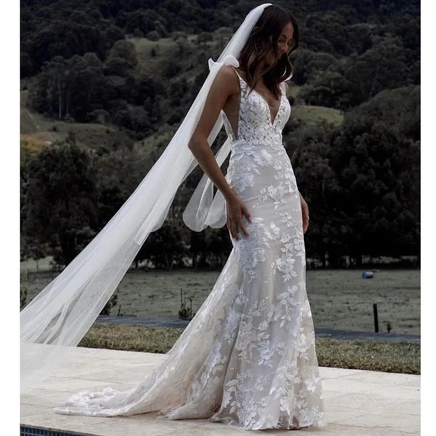 Boho Bridal Gowns Lace Applique V-Neck A-line Floral Wedding Dress Sweep Train Plus Size Custom Made