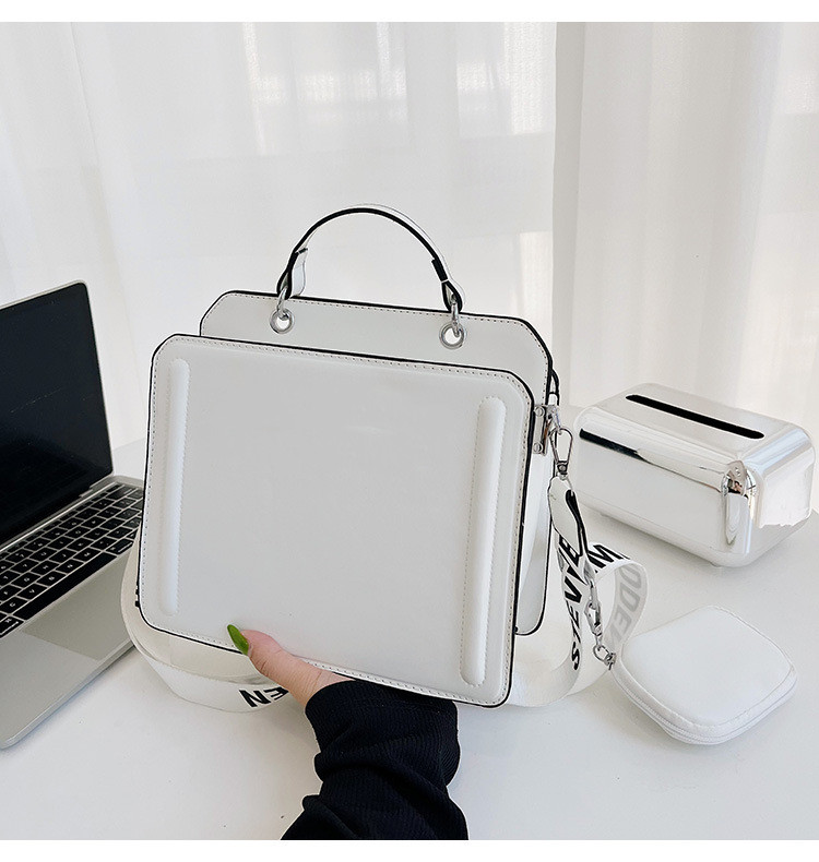 Tote Bags Wholesale Underarm Handbag Wide shoulder strap Letter Bag Single Messenger Bag Designer Bags Women Fashion Pu Leather Handbags Crossbody Square Handbag, Khaki
Tote Bags Wholesale Underarm Handbag Wide shoulder strap Letter Bag Single Messenger Bag Designer Bags Women Fashion Pu Leather Handbags Crossbody Square Handbag, Khaki