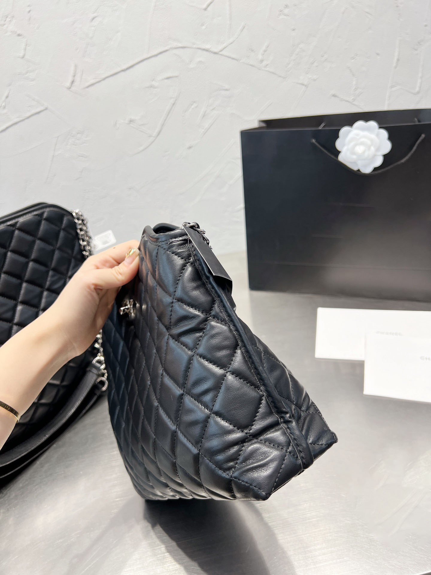 designer luxury handbag, handbag, women's handbag luxury handbag cross body Round chain solid color bags Leather Portable Diagonal Cross Bags Woman Mini tote handbags, #2
designer luxury handbag, handbag, women's handbag luxury handbag cross body Round chain solid color bags Leather Portable Diagonal Cross Bags Woman Mini tote handbags, #2