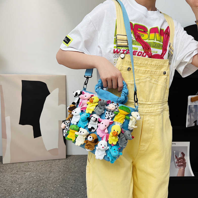 Shoulder Bags Fashion Women Denim Bucket Cartoon Toy Decoration Handbags and Purses for Female Cute Dolls Design Crossbody 230113