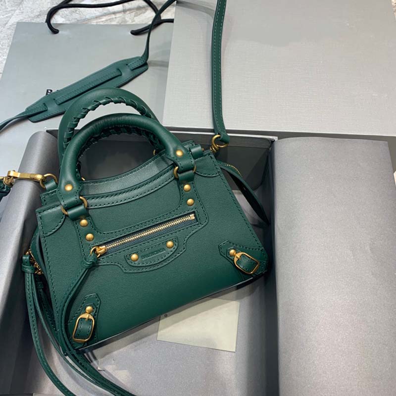 Shoulder designer bags wallet crossbody bags chains crossbody clutch purses messenger lady cross body handbag female accessories shopping bag accessories, Green
Shoulder designer bags wallet crossbody bags chains crossbody clutch purses messenger lady cross body handbag female accessories shopping bag accessories, Green