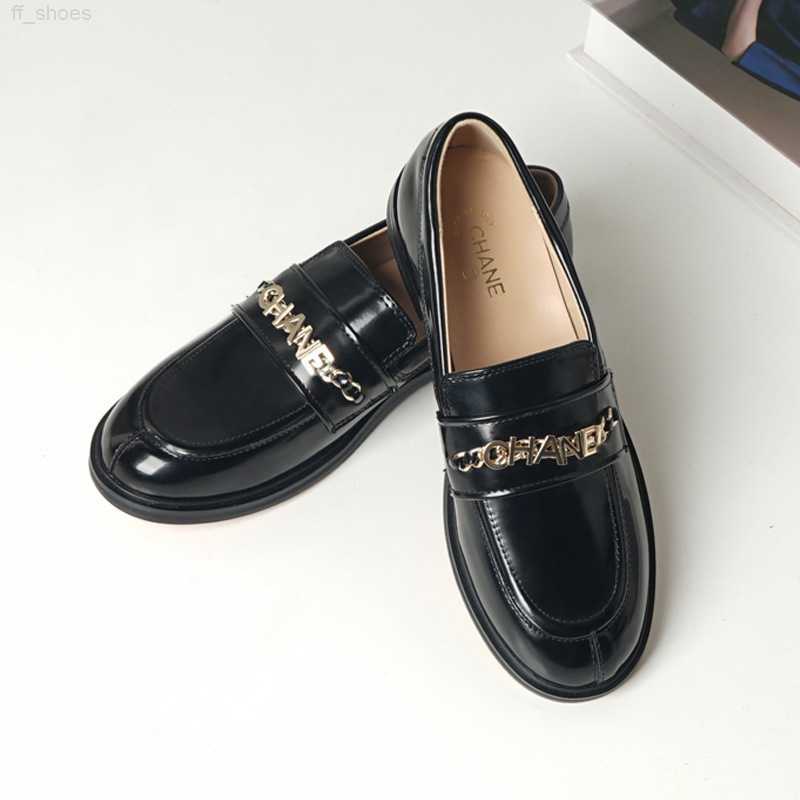 2023 Summer Metal Chain Letter Black Lefu Shoes Round Head Leisure Thick Sole Single Shoes
2023 Summer Metal Chain Letter Black Lefu Shoes Round Head Leisure Thick Sole Single Shoes