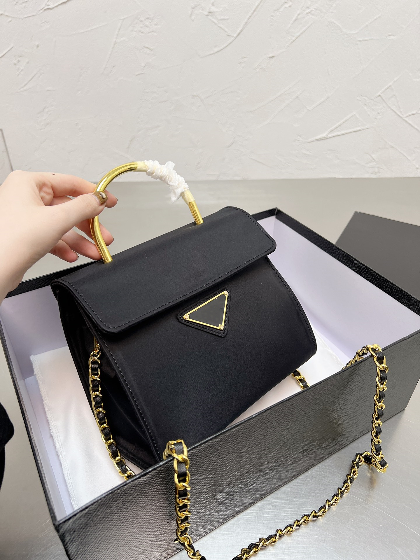 Designer Bags metal chain gold silver women Handbag Genuine Leather bag Flip cover diagonal Messenger, #1
Designer Bags metal chain gold silver women Handbag Genuine Leather bag Flip cover diagonal Messenger, #1