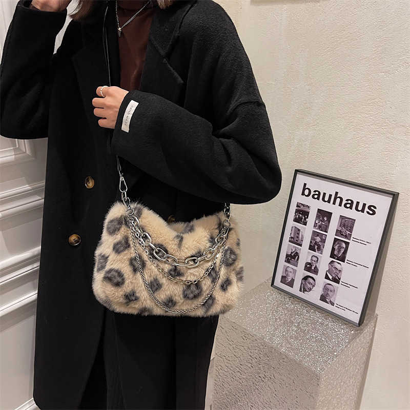 Shoulder Bags Soft Warm Plush Faux Fur Fluffy Tote Bag Female Luxury Designer Small Crossbody For Women Chain Handbags And Purses 230113