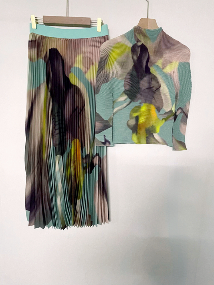 Two Piece Dress Miyake Pleated Women Suit Slim Western Print Stand Collar Long Sleeve TopLoose Skirt Casual Party Set 230113