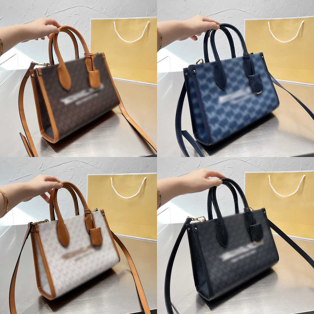 Woman Designer Bag Fashion mickbag Shoulder bags Luxury Handbags Crossbody Women Simple Big Cross Leather tote bag Wallet 220919, Mirkbag-blue0-26x20cm
Woman Designer Bag Fashion mickbag Shoulder bags Luxury Handbags Crossbody Women Simple Big Cross Leather tote bag Wallet 220919, Mirkbag-blue0-26x20cm