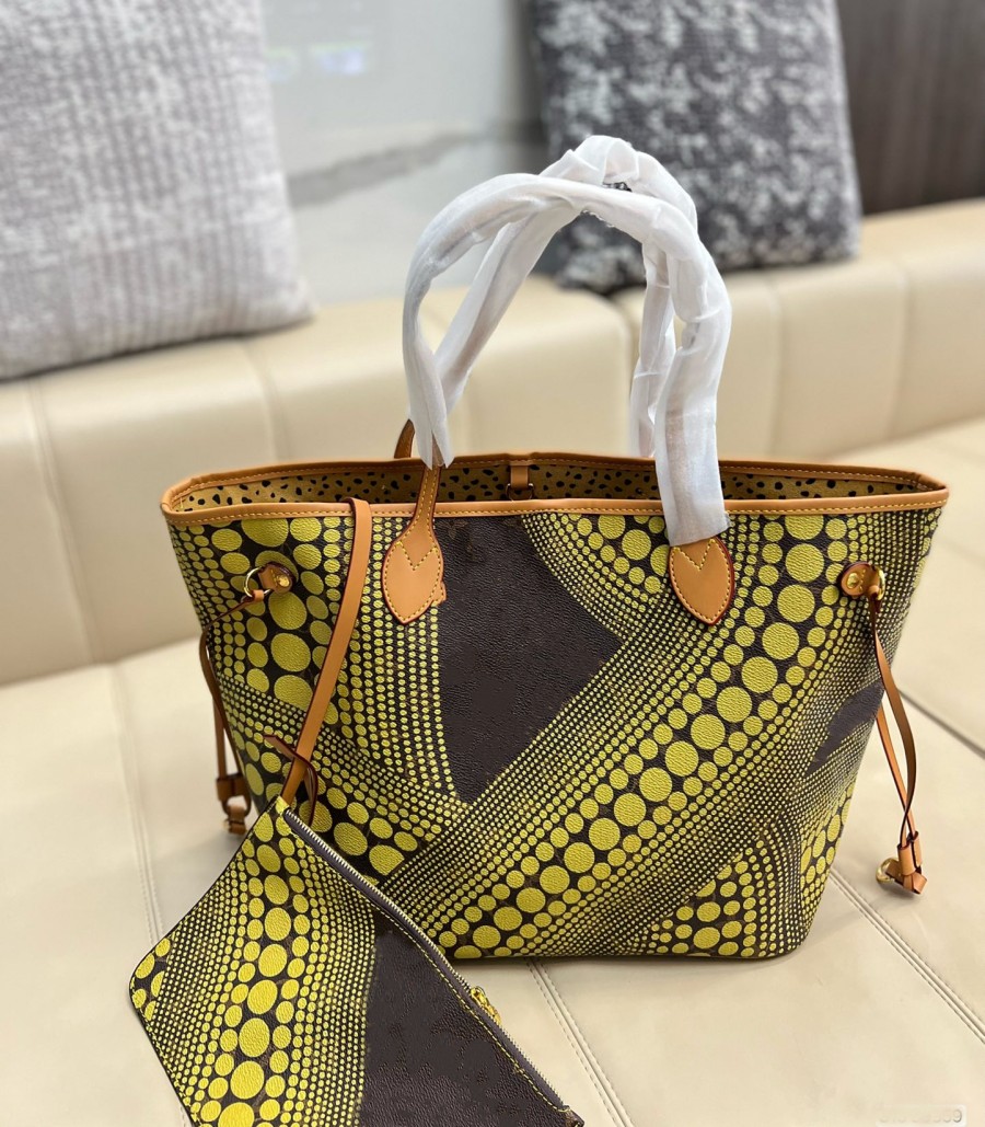 Hot Designer Shoulder bag Luxury brand tote Shoulder Bags womens Dermal Crossbody bag classical Messenger bag Banquet Shopping Wedding Leisure Business Package, Clear
Hot Designer Shoulder bag Luxury brand tote Shoulder Bags womens Dermal Crossbody bag classical Messenger bag Banquet Shopping Wedding Leisure Business Package, Clear