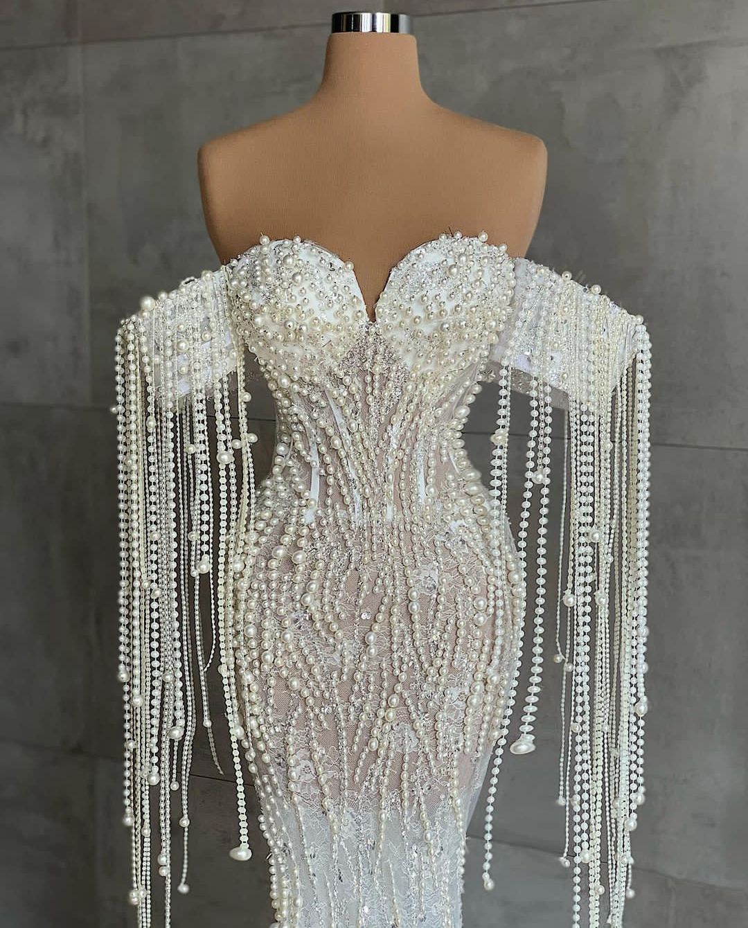 Luxury Prom Dresses Sleeveless V Neck Off Shoulder Appliques Sequins Beaded Pearls Tassel Floor Length Celebrity Formal Evening Dresses Plus Size Cust