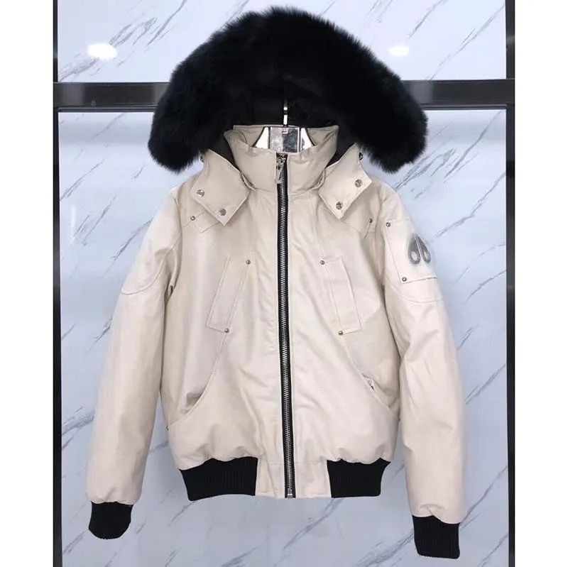 MOOSE KNUCKLES Winter Puffer Clothes Down Cappeggio Jacket Classic Parka Coats for Mens Womens Apparel Thick Windbreaker Designer Hooded
MOOSE KNUCKLES Winter Puffer Clothes Down Cappeggio Jacket Classic Parka Coats for Mens Womens Apparel Thick Windbreaker Designer Hooded