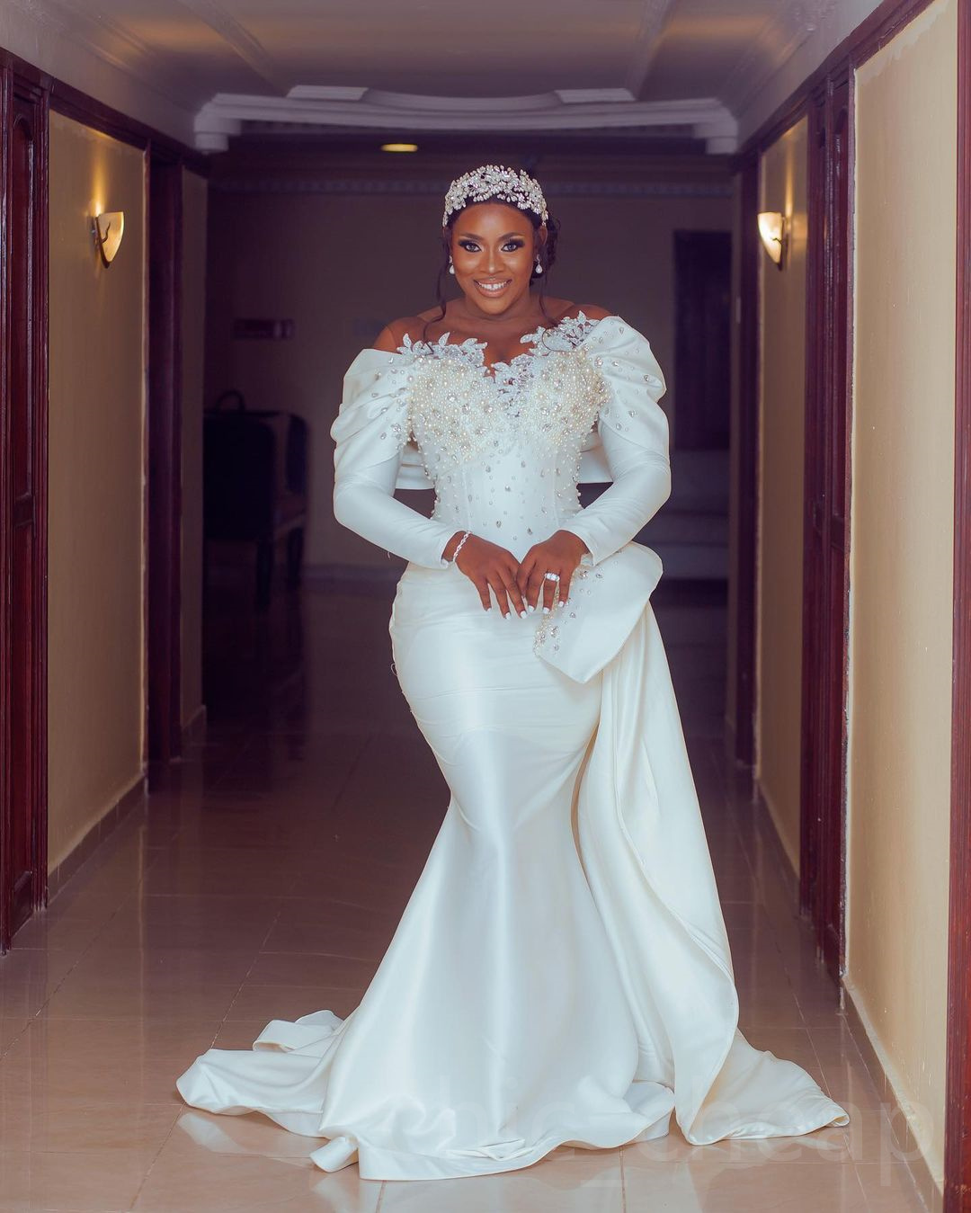 2023 Arabic Aso Ebi Ivory Mermaid Wedding Dress Lace Pearls Beaded Crystals Sexy Bridal Gowns Dresses ZJ2022