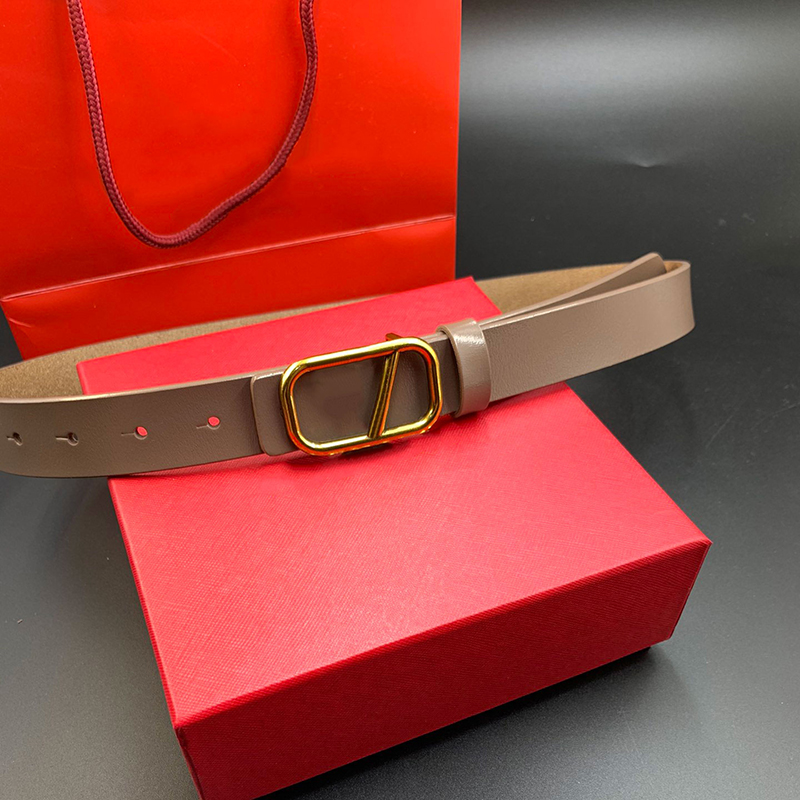 Men Luxurys Designers Belts For Women Fashion Leather Letter Buckle Belt Womens Waistband Girdle Ladies Cintura Ceintures is pretty, Width 3 cm
Men Luxurys Designers Belts For Women Fashion Leather Letter Buckle Belt Womens Waistband Girdle Ladies Cintura Ceintures is pretty, Width 3 cm