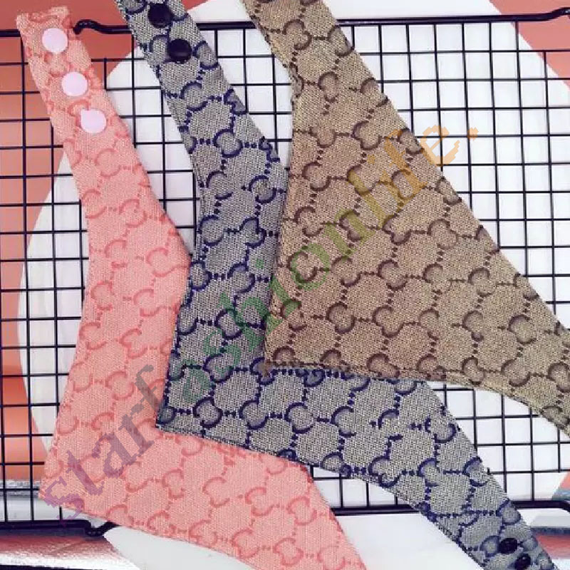 Dog Apparel Triangular Bandage Classic Letters Print Designer Fashion Brand Adjustable Collar Neckerchief Pet Saliva Towel Neck Scarf, Blue
Dog Apparel Triangular Bandage Classic Letters Print Designer Fashion Brand Adjustable Collar Neckerchief Pet Saliva Towel Neck Scarf, Blue