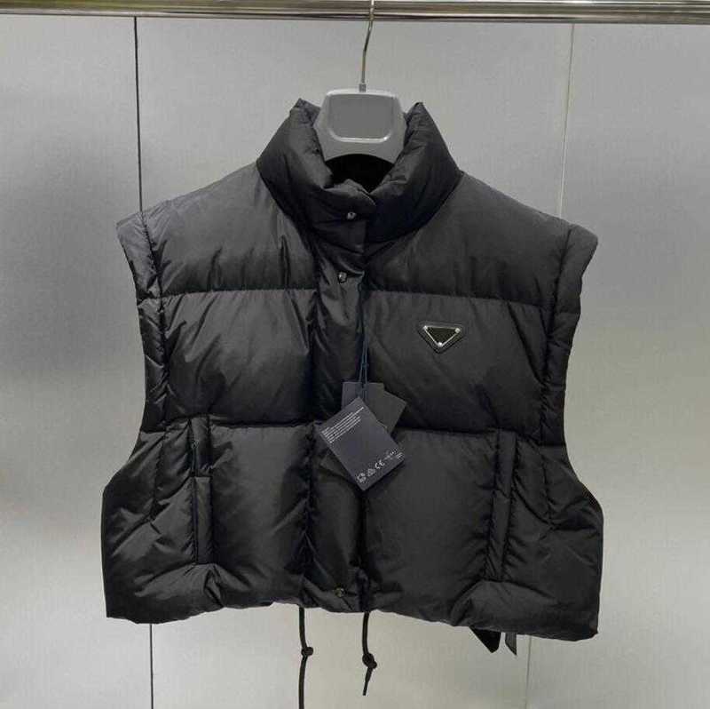 Women' Vests Designer Fashion Letters Badge Sequins Jackets for Sleeveless Down Coat Winter Jacket Adjustable Waist Streetwear 4 Colors 8J4I, White
Women' Vests Designer Fashion Letters Badge Sequins Jackets for Sleeveless Down Coat Winter Jacket Adjustable Waist Streetwear 4 Colors 8J4I, White