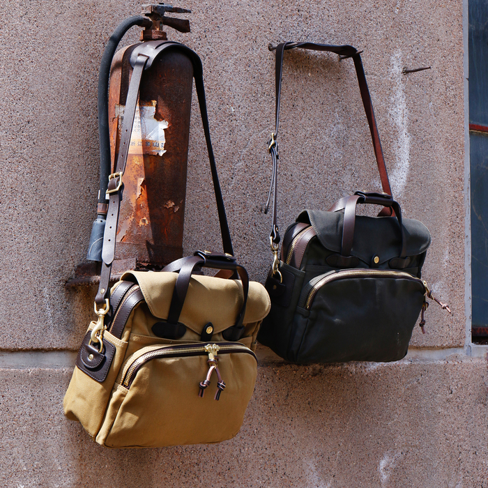 Briefcases Tailor Brando 70258 American Heavy Canvas Bag Size 39349cm Saddle Leather Shoulder Strap Business Computer 230113, Army green
Briefcases Tailor Brando 70258 American Heavy Canvas Bag Size 39349cm Saddle Leather Shoulder Strap Business Computer 230113, Army green
