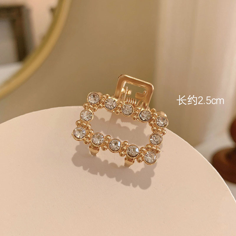 Geometric Alloy Mini Pearl Ribbon Hair Claw Crab Clip for Women Girls Gold Hollow Small Hairs Clips Shark Fashion Hair Accessories 1339
