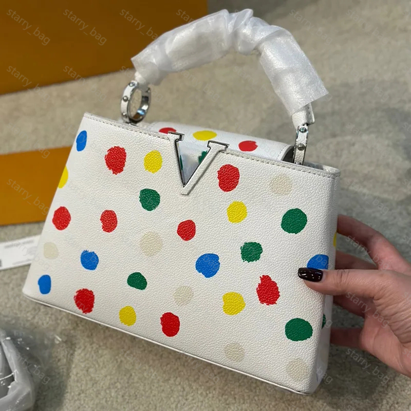 Capucines BB Designer Tores Leather Handbags Womens Tote Bag Shoulder Bags Shopping Handbag Polka Dots Cross Body Purses Clutch Satchels, Red
Capucines BB Designer Tores Leather Handbags Womens Tote Bag Shoulder Bags Shopping Handbag Polka Dots Cross Body Purses Clutch Satchels, Red