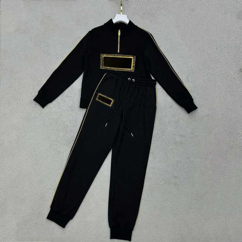 Women's Two Piece Pants Tracksuits Casual Print Sweatpants Hoodies Sets Woman Classic Pattern Long Sleeves Tracksuit Stylish Autumn Suits NN8Z, Black
Women's Two Piece Pants Tracksuits Casual Print Sweatpants Hoodies Sets Woman Classic Pattern Long Sleeves Tracksuit Stylish Autumn Suits NN8Z, Black