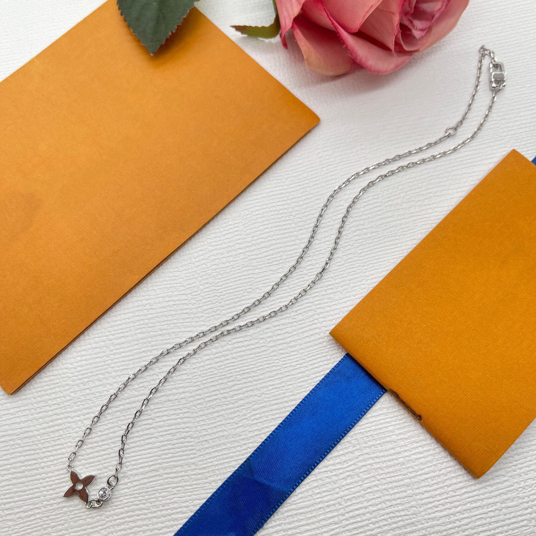 Pendant Necklaces Jewelry Titanium Steel gold silver Plated Necklaces For Women and men with Gift box